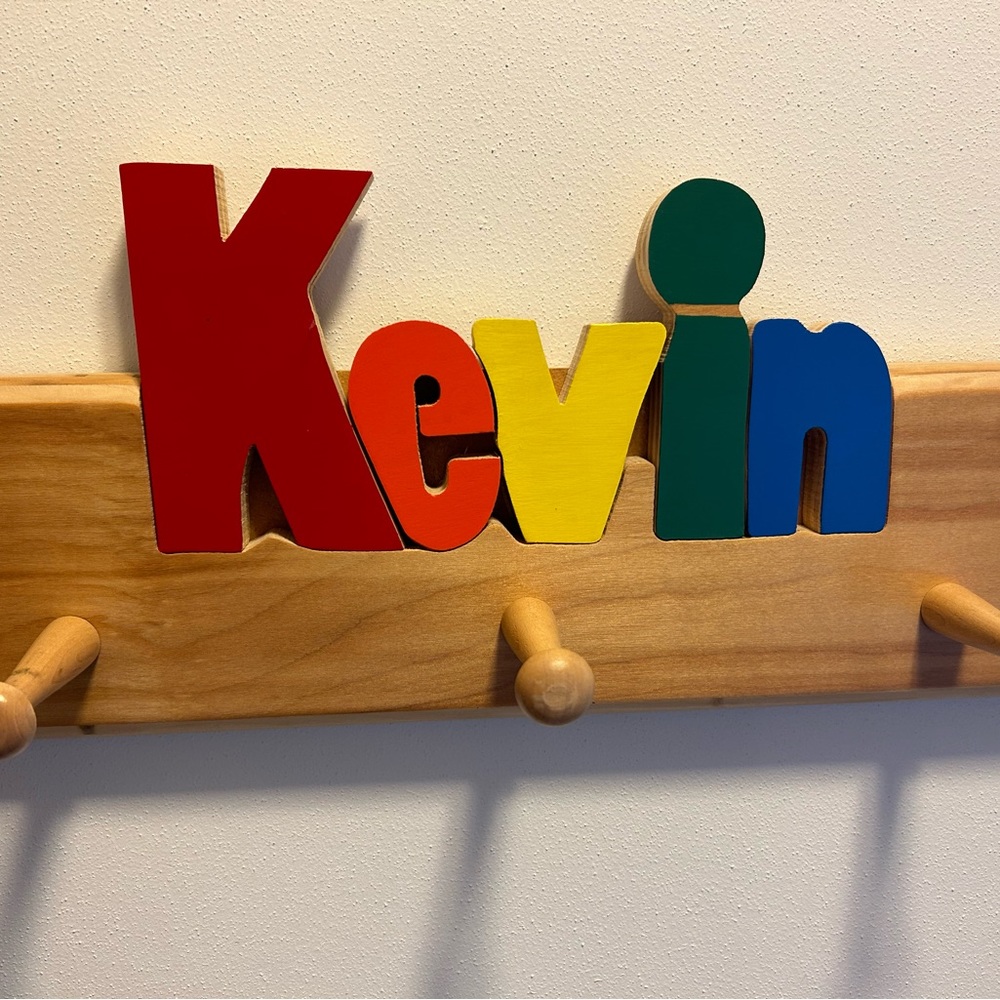 Personalized wooden coat rack “Kevin”